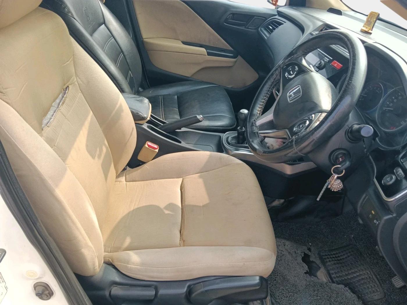 2014 Honda City 1.5L I-DTEC SV, Diesel, Manual, 1,36,848 km, interior