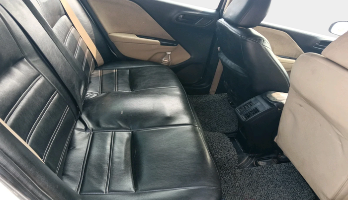 2014 Honda City 1.5L I-DTEC SV, Diesel, Manual, 1,36,848 km, interior