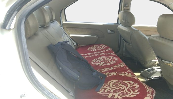 2011 Mahindra Verito 1.5 D4 BS III, Diesel, Manual, 90,034 km, interior