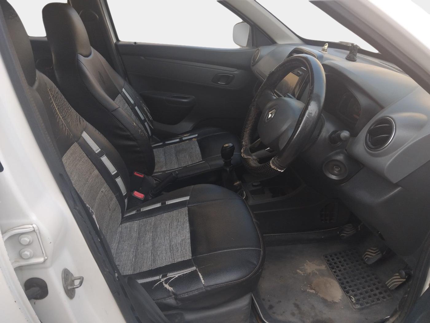 2016 Renault Kwid RXT 0.8, Petrol, Manual, 1,60,347 km, interior