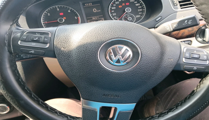 2012 Volkswagen Jetta HIGHLINE TDI, Diesel, Manual, 1,69,825 km, interior