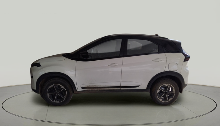 2023 Tata NEXON FEARLESS AMT DUAL TONE 1.5 DIESEL, Diesel, Automatic, 97,012 km, exterior
