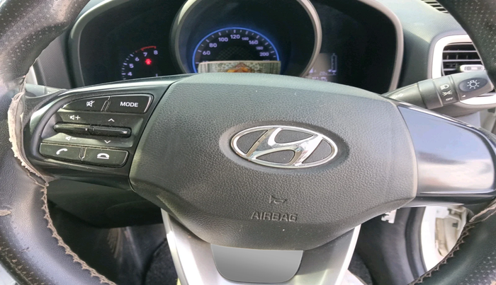 2020 Hyundai VENUE S 1.2, Petrol, Manual, 1,30,251 km, interior