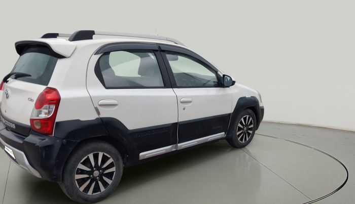 2015 Toyota Etios CROSS 1.4 GD, Diesel, Manual, 1,01,559 km, exterior
