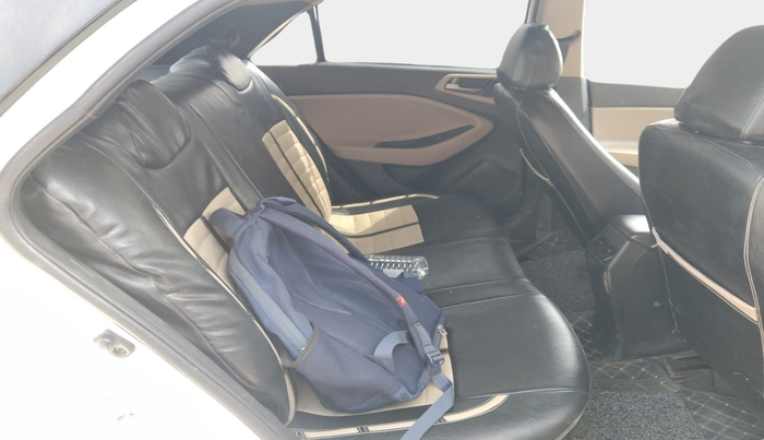 2017 Hyundai Elite i20 SPORTZ 1.4 CRDI, Diesel, Manual, 1,20,097 km, interior