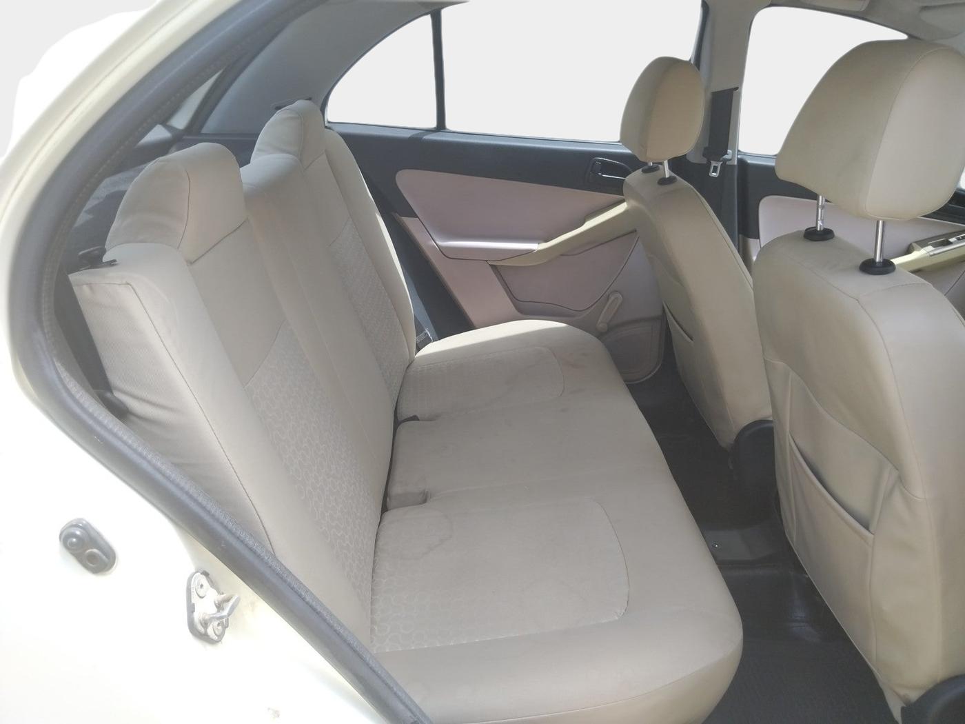 2010 Tata Indica Vista AQUA QUADRAJET, Diesel, Manual, 83,315 km, interior