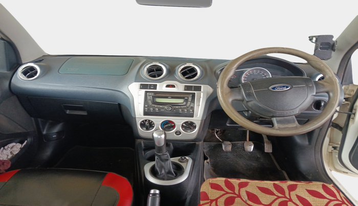 2013 Ford Figo TITANIUM 1.4 DIESEL, Diesel, Manual, 3,09,830 km, interior