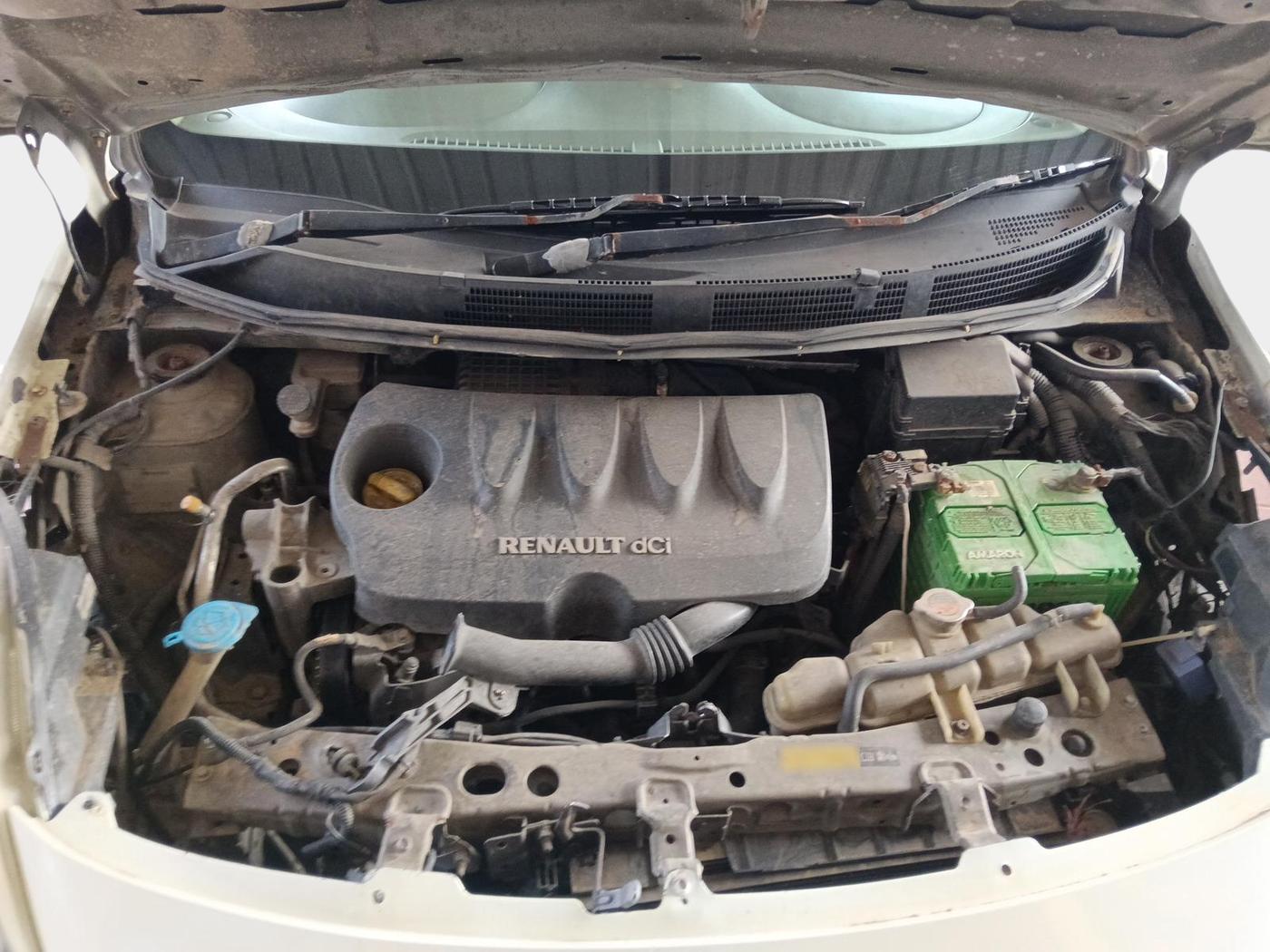 2013 Renault Scala RXL DIESEL, Diesel, Manual, 1,62,863 km, exterior