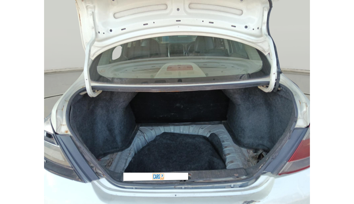 2013 Renault Scala RXL DIESEL, Diesel, Manual, 1,62,863 km, exterior