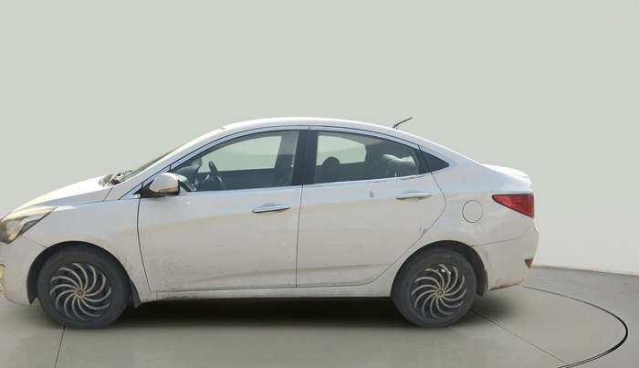 2016 Hyundai Verna 1.6 VTVT SX, Petrol, Manual, 72,198 km, exterior