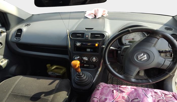 2011 Maruti Ritz LXI, Petrol, Manual, 1,42,612 km, interior