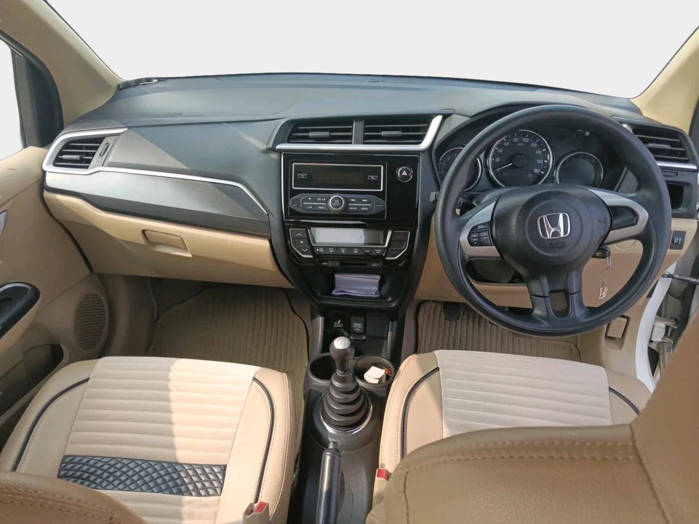 2016 Honda Amaze 1.5L I-DTEC SX, Diesel, Manual, 1,25,798 km, interior