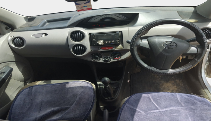 2011 Toyota Etios Liva G, Petrol, Manual, 72,348 km, interior