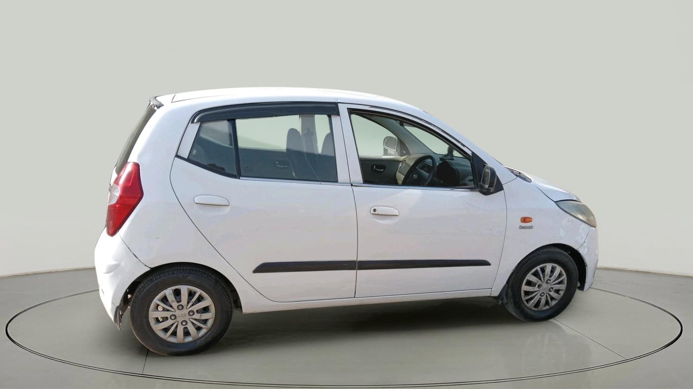 2013 Hyundai i10 MAGNA 1.1, CNG, Manual, 81,712 km, exterior