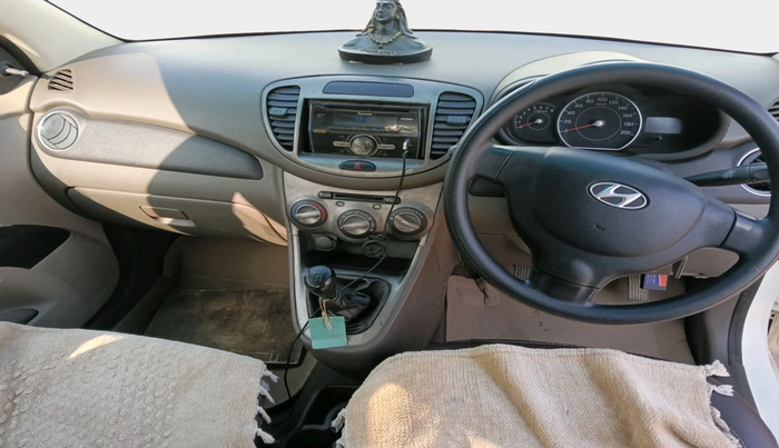 2013 Hyundai i10 MAGNA 1.1, Petrol, Manual, 81,712 km, interior