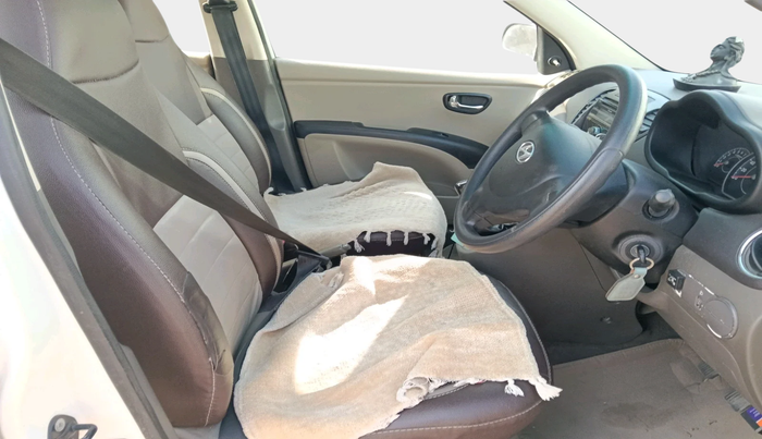 2013 Hyundai i10 MAGNA 1.1, Petrol, Manual, 81,712 km, interior