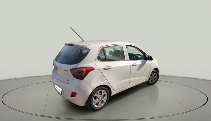2015 Hyundai Grand i10 MAGNA 1.2 KAPPA VTVT, Petrol, Manual, 1,56,257 km, exterior