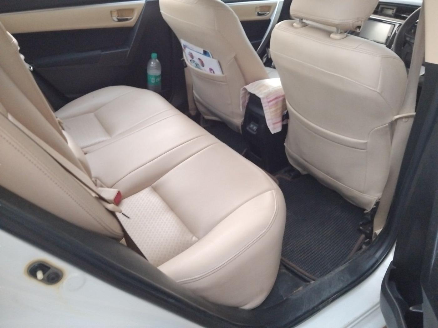 2018 Toyota Corolla Altis GL DIESEL, Diesel, Manual, 1,56,500 km, interior