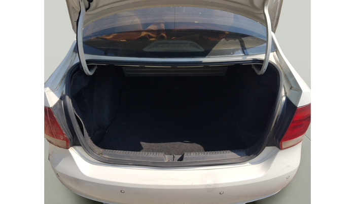 2012 Volkswagen Vento COMFORTLINE DIESEL 1.6, Diesel, Manual, 1,05,651 km, exterior