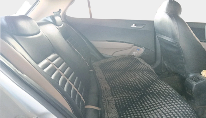 2015 Hyundai Grand i10 SPORTZ 1.1 CRDI, Diesel, Manual, 1,17,502 km, interior