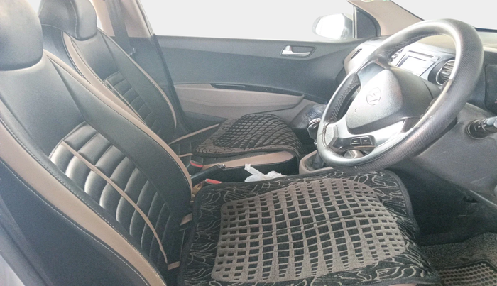 2015 Hyundai Grand i10 SPORTZ 1.1 CRDI, Diesel, Manual, 1,17,502 km, interior