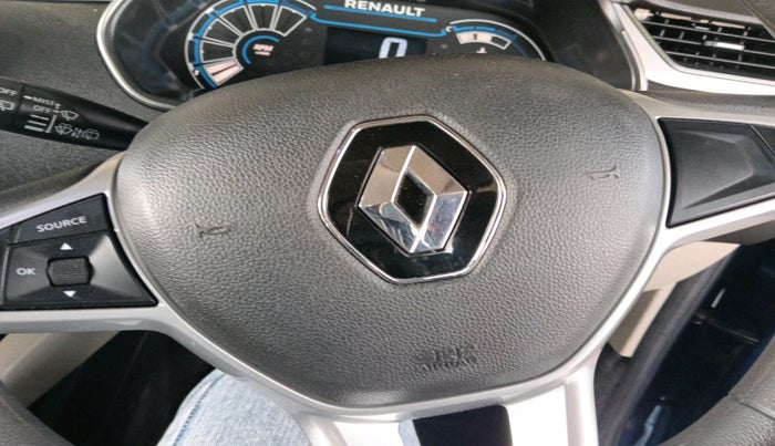 2022 Renault TRIBER RXZ, Petrol, Manual, 47,490 km, interior