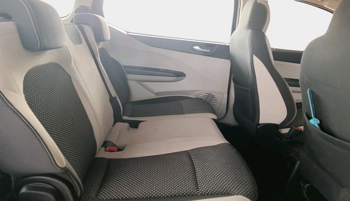 2022 Renault TRIBER RXZ, Petrol, Manual, 47,490 km, interior