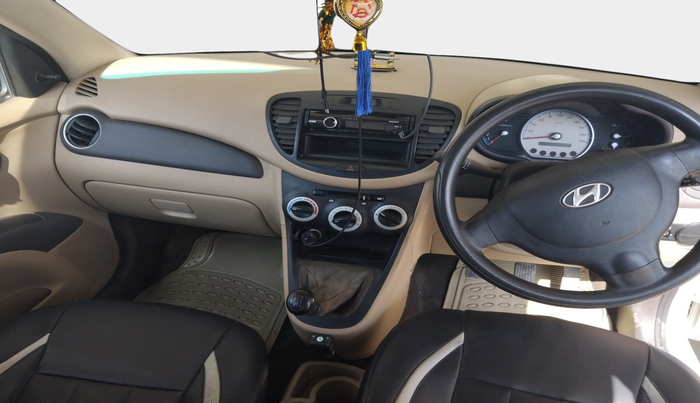 2010 Hyundai i10 MAGNA 1.1, Petrol, Manual, 1,19,335 km, interior