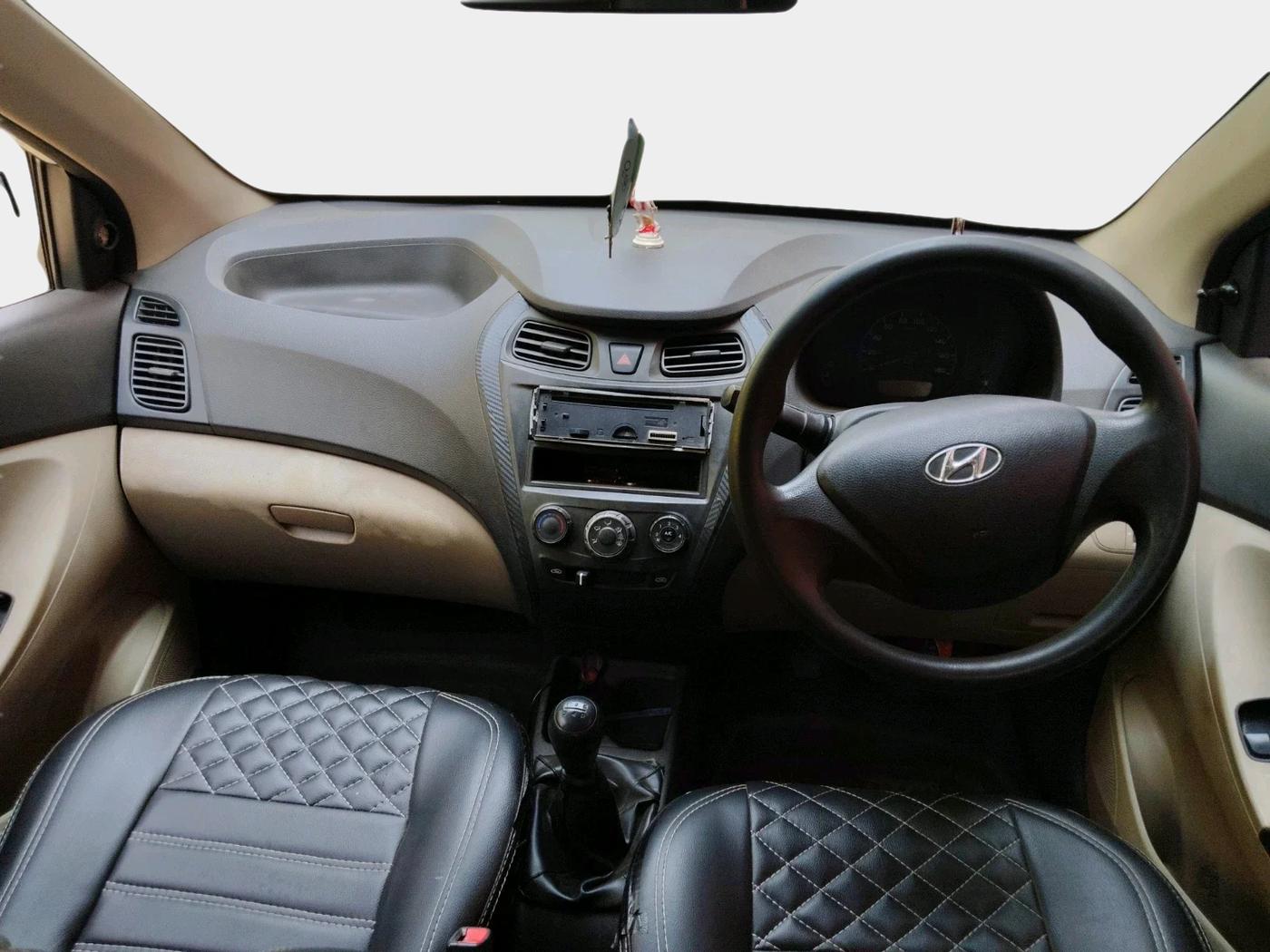 2012 Hyundai Eon ERA +, Petrol, Manual, 1,85,688 km, interior