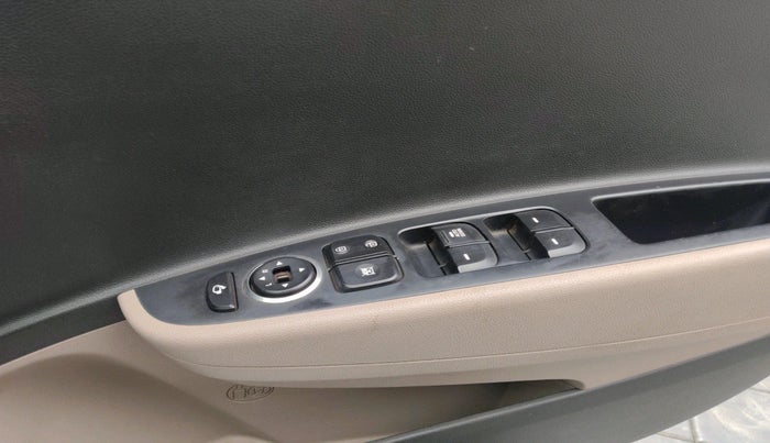 2014 Hyundai Xcent S (O) 1.2, Petrol, Manual, 61,152 km, interior