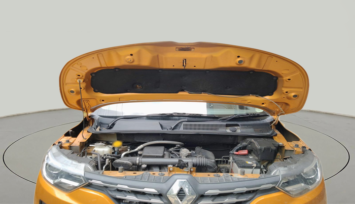 2019 Renault TRIBER RXT, Petrol, Manual, 32,814 km, exterior