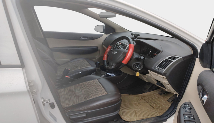 2013 Hyundai i20 MAGNA (O) 1.2, Petrol, Manual, 46,287 km, interior