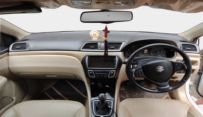 2020 Maruti Ciaz ALPHA 1.5 SHVS PETROL, Petrol, Manual, 77,272 km, interior