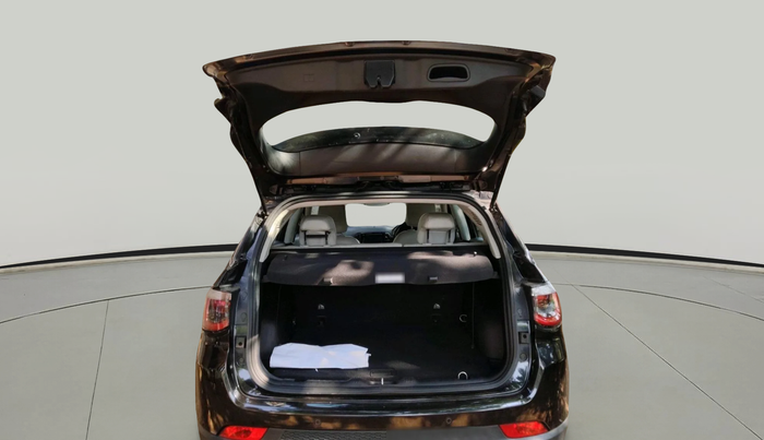 2018 Jeep Compass LIMITED 2.0 DIESEL, Diesel, Manual, 1,36,703 km, exterior