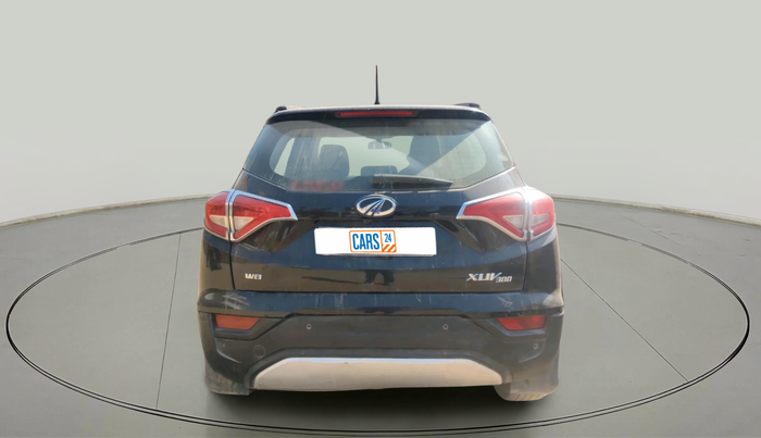 2019 Mahindra XUV300 W8 1.5 DIESEL, Diesel, Manual, 1,42,534 km, exterior