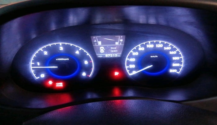 2013 Hyundai Verna FLUIDIC 1.6 CRDI SX, Diesel, Manual, 87,212 km, interior