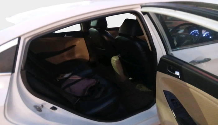 2013 Hyundai Verna FLUIDIC 1.6 CRDI SX, Diesel, Manual, 87,212 km, interior