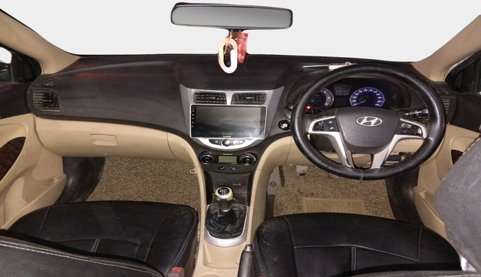 2013 Hyundai Verna FLUIDIC 1.6 CRDI SX, Diesel, Manual, 87,212 km, interior