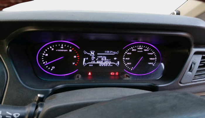 2019 Mahindra MARAZZO M2 7STR, Diesel, Manual, 1,22,592 km, interior