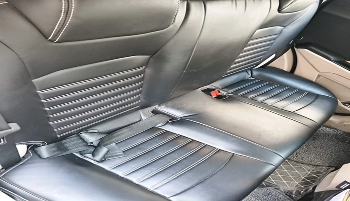 2022 Mahindra XUV300 W6 1.5 Diesel, Diesel, Manual, 46,792 km, interior