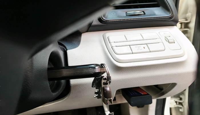 2022 Mahindra XUV300 W6 1.5 Diesel, Diesel, Manual, 46,792 km, interior