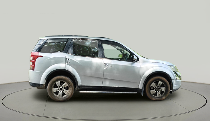 2013 Mahindra XUV500 W8, Diesel, Manual, 1,85,461 km, exterior