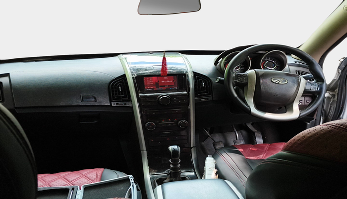 2013 Mahindra XUV500 W8, Diesel, Manual, 1,85,461 km, interior