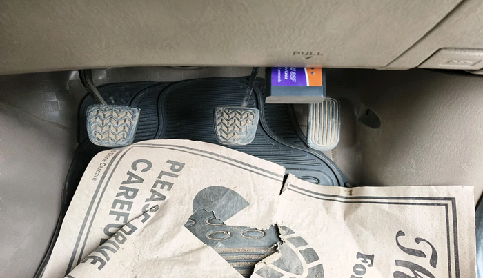 2015 Toyota Innova 2.5 GX 8 STR, Diesel, Manual, 2,09,115 km, interior