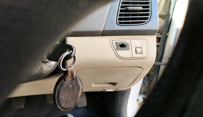 2014 Hyundai Eon ERA +, Petrol, Manual, 61,505 km, interior