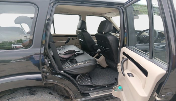 2025 Mahindra SCORPIO CLASSIC S11 7STR, Diesel, Manual, 7,521 km, interior