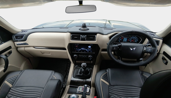2025 Mahindra SCORPIO CLASSIC S11 7STR, Diesel, Manual, 7,521 km, interior