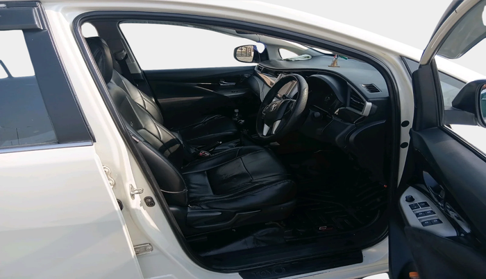 2018 Toyota Innova Crysta 2.4 VX 8 STR, Diesel, Manual, 1,45,566 km, interior