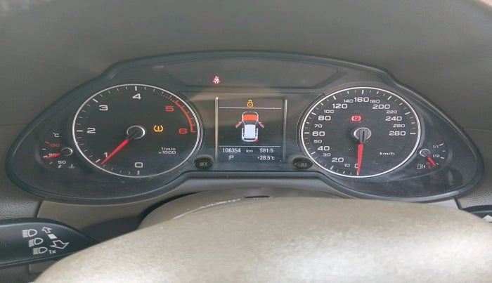 2013 Audi Q5 2.0 TDI QUATTRO, Diesel, Automatic, 1,06,354 km, interior