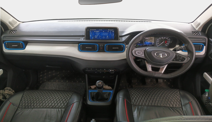 2022 Tata PUNCH CREATIVE  1.2 RTN DUAL TONE, Petrol, Manual, 33,730 km, interior